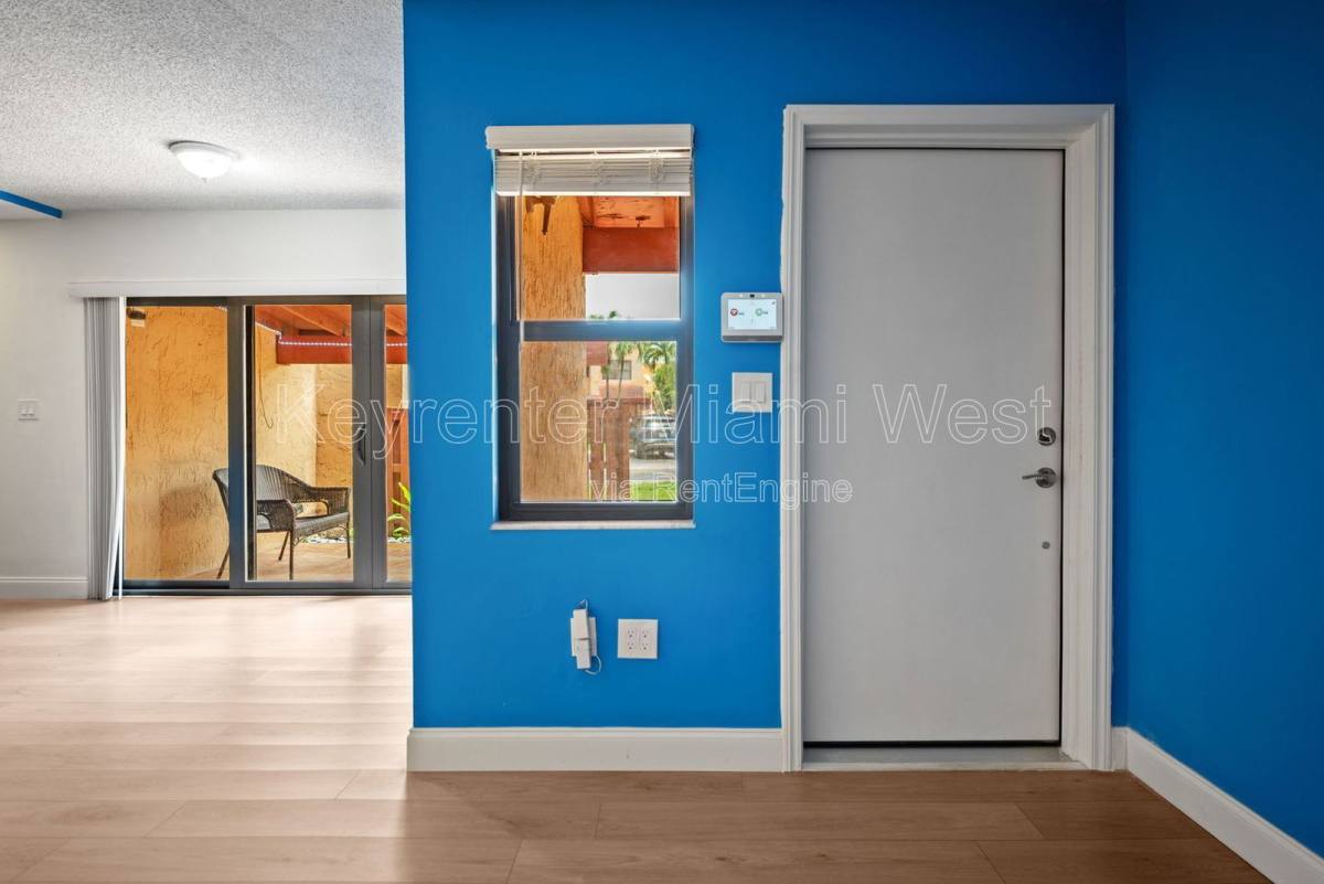 Condo for rent at 201 W Park Dr #102-2, Miami, FL 33172