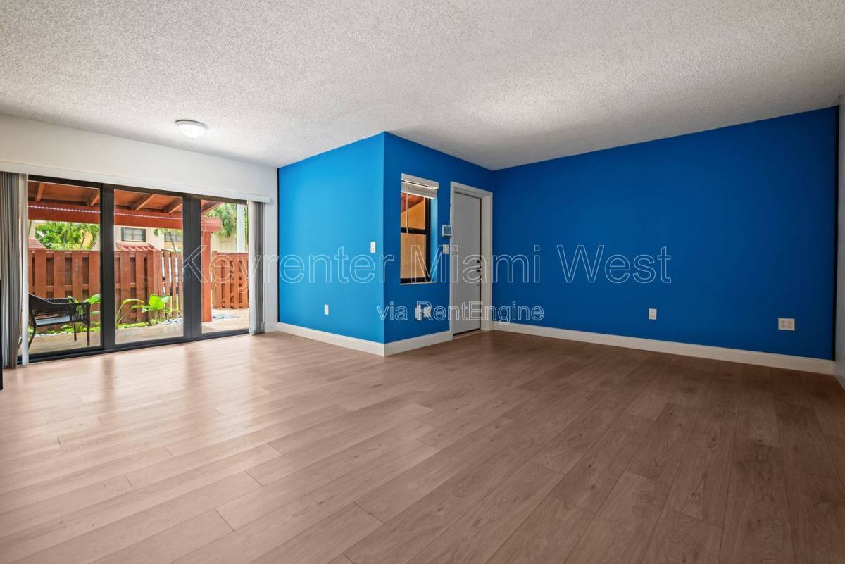 Condo for rent at 201 W Park Dr #102-2, Miami, FL 33172