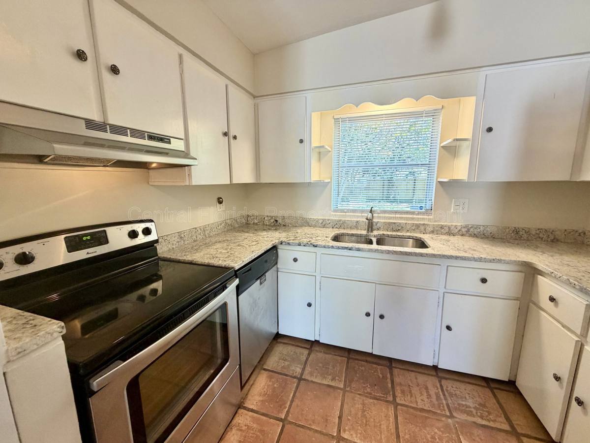 House for rent at 2619 E Washington St, Orlando, FL 32803