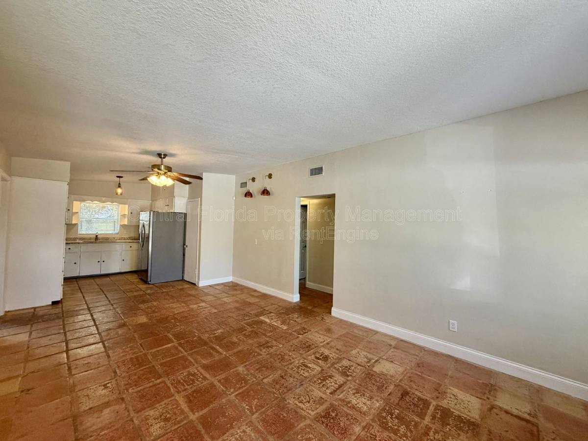 House for rent at 2619 E Washington St, Orlando, FL 32803