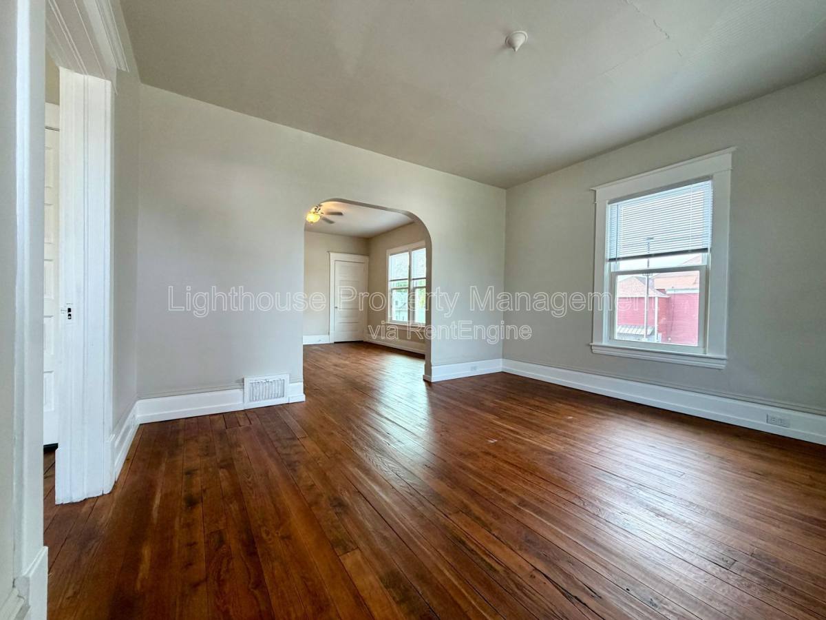 Apartment for rent at 1242 Davis Ave NW, Grand Rapids, MI 49504