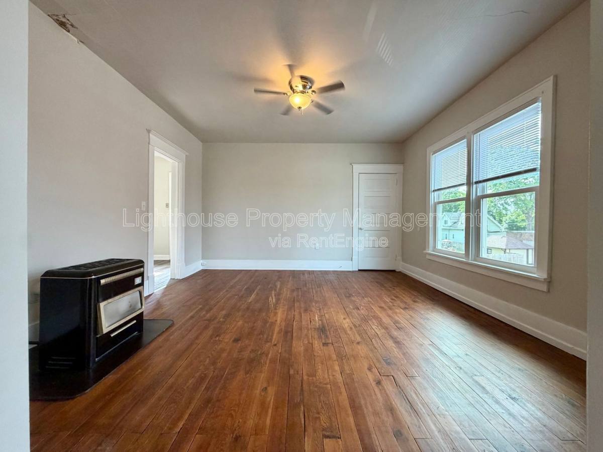 Apartment for rent at 1242 Davis Ave NW, Grand Rapids, MI 49504