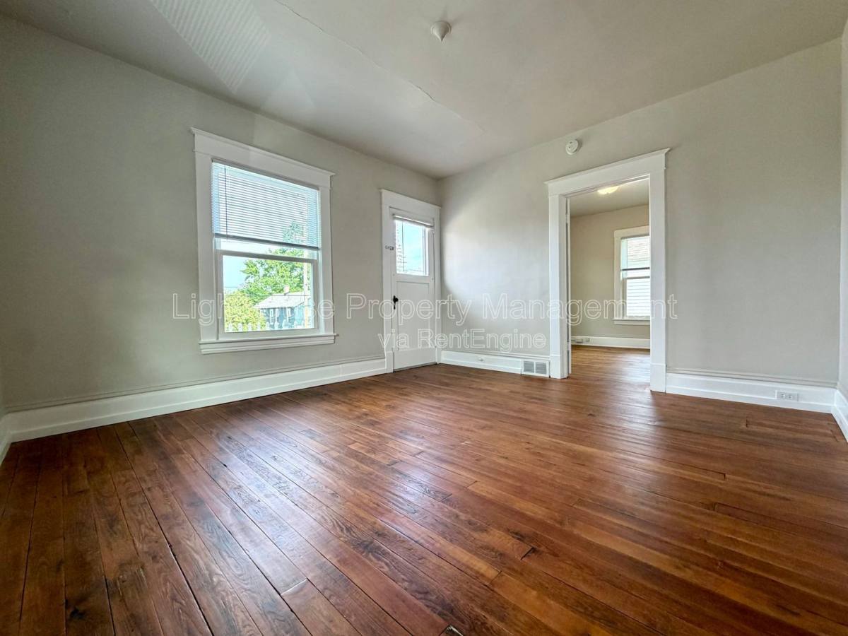 Apartment for rent at 1242 Davis Ave NW, Grand Rapids, MI 49504
