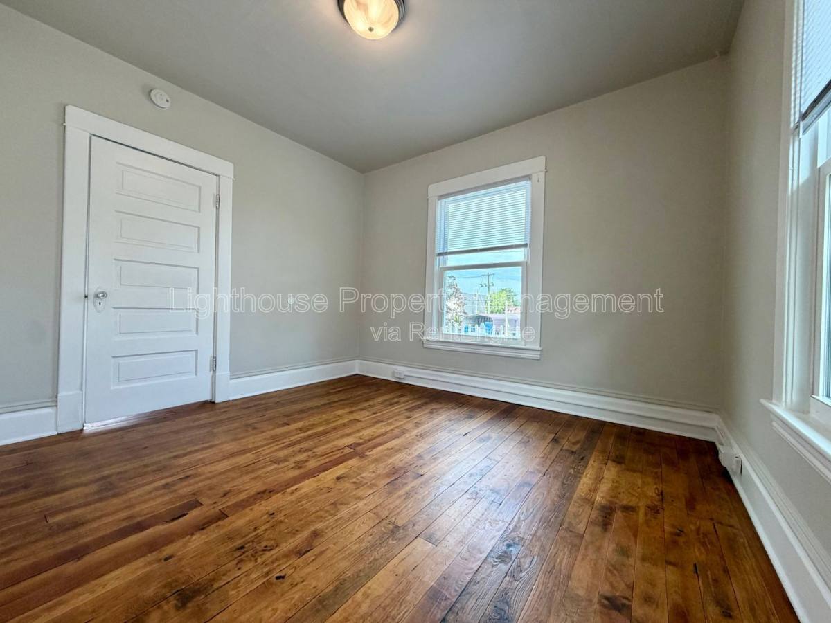 Apartment for rent at 1242 Davis Ave NW, Grand Rapids, MI 49504