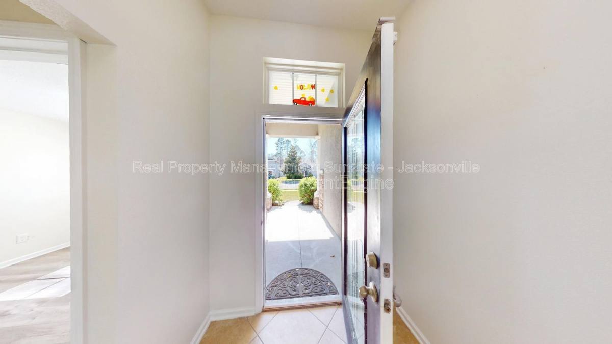 House for rent at 630 Glendale Lane, Orange Park, FL 32065