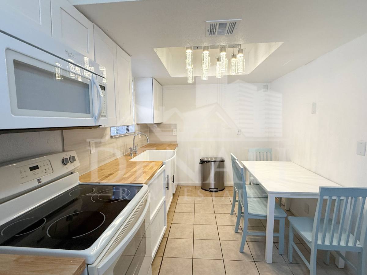 Apartment for rent at 2061 S Apache Dr #1, Apache Junction, AZ 85120