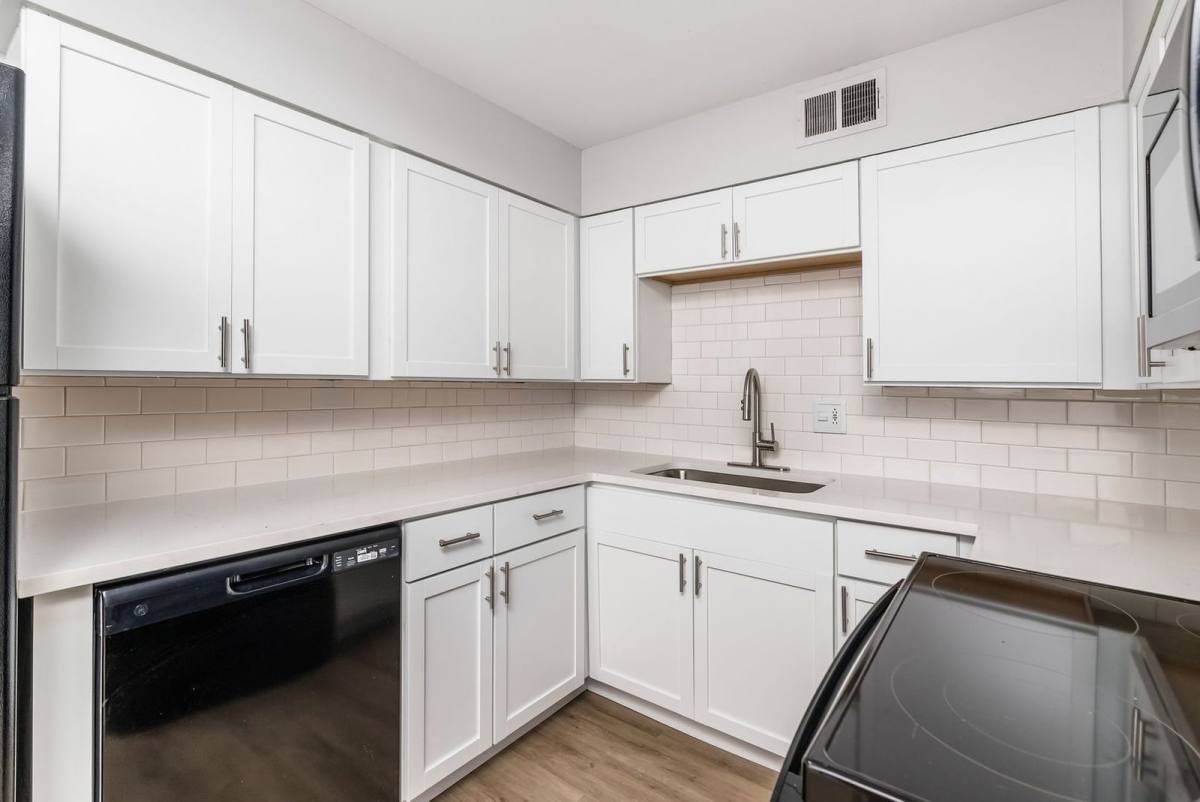 Apartment for rent at 611 Riverview Dr #I, Columbus, OH 43202