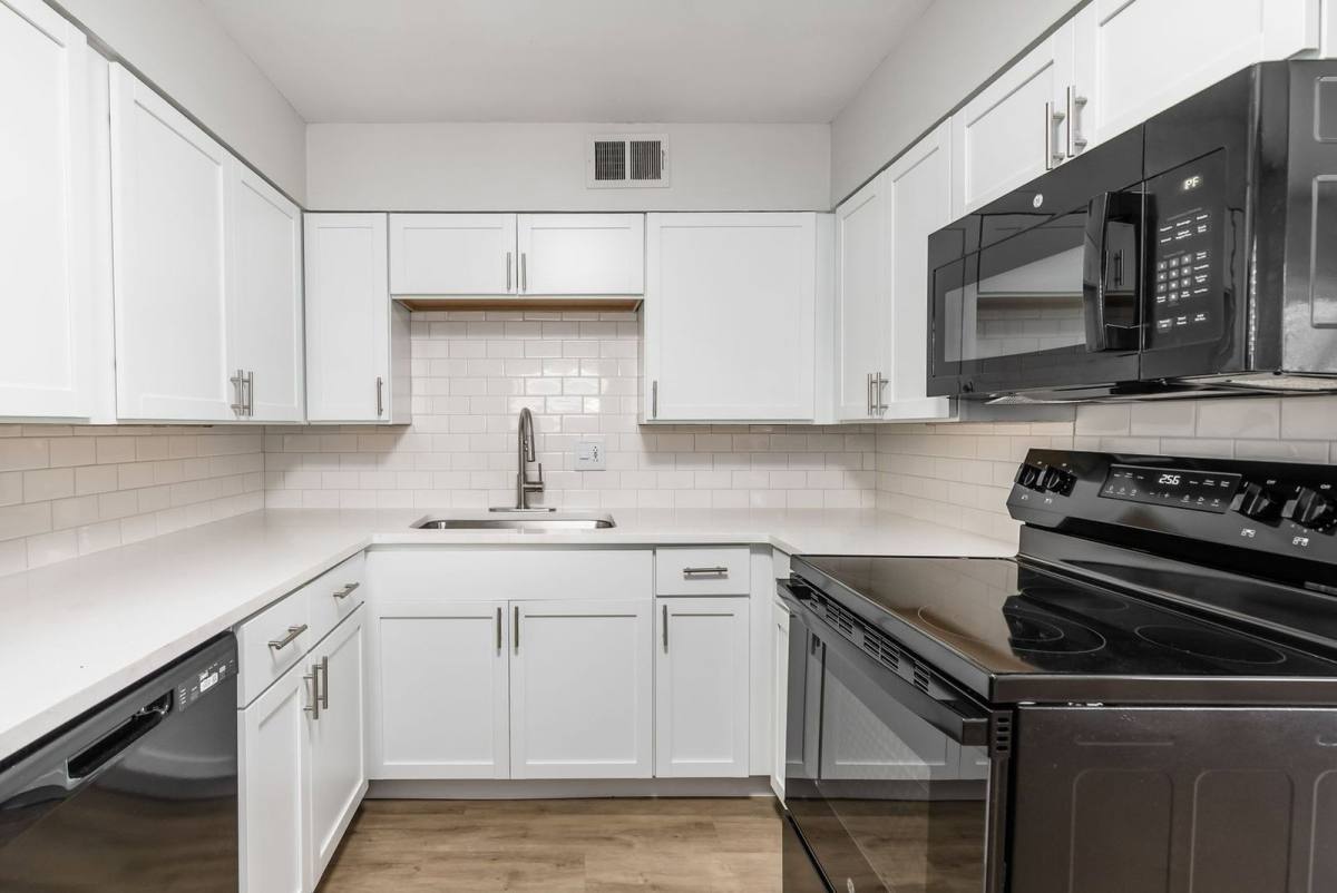 Apartment for rent at 611 Riverview Dr #I, Columbus, OH 43202