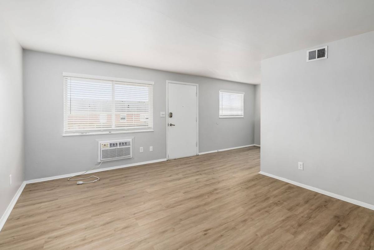 Apartment for rent at 611 Riverview Dr #I, Columbus, OH 43202