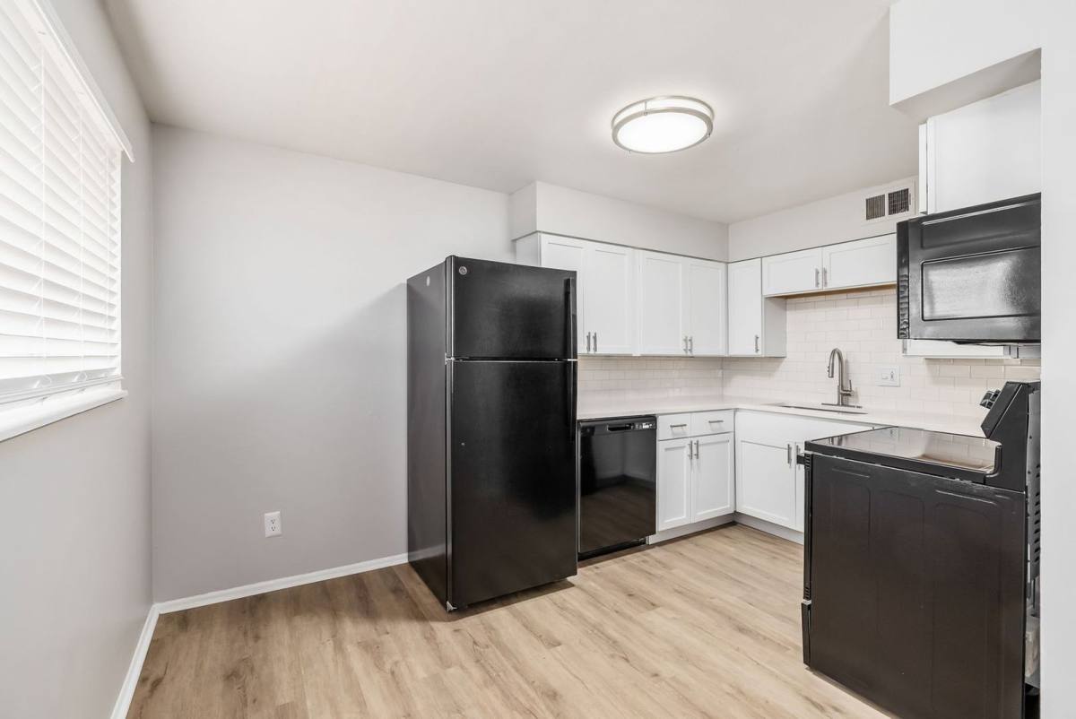 Apartment for rent at 611 Riverview Dr #I, Columbus, OH 43202