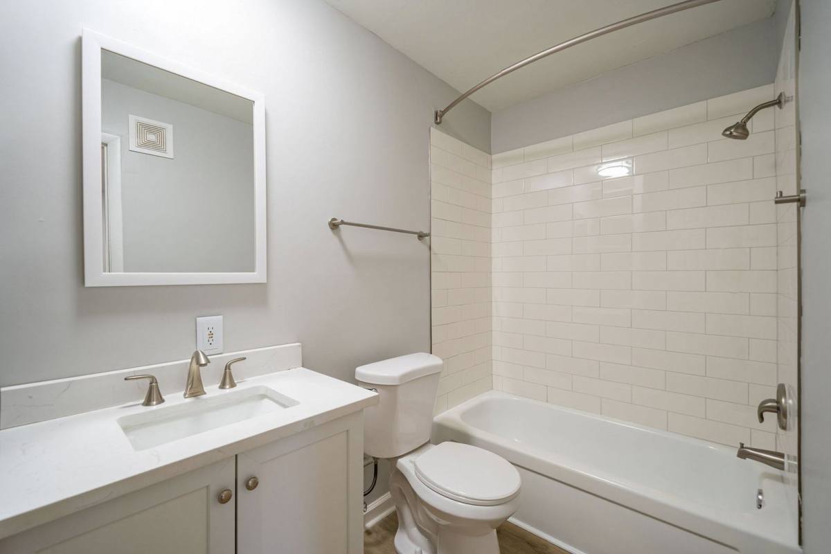 Apartment for rent at 651 Riverview Dr #1, Columbus, OH 43202