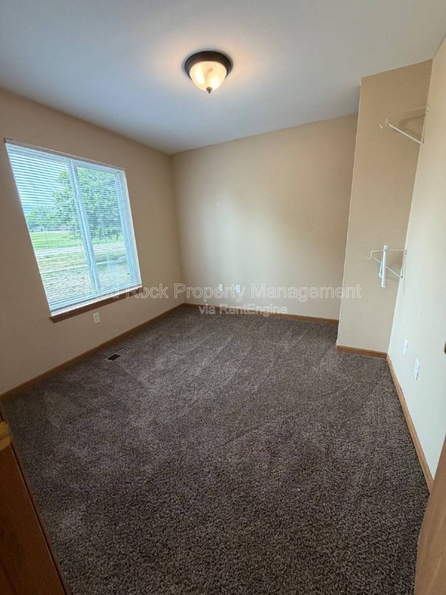 Apartment for rent at 1931 Dupont Dr #103, Janesville, WI 53546