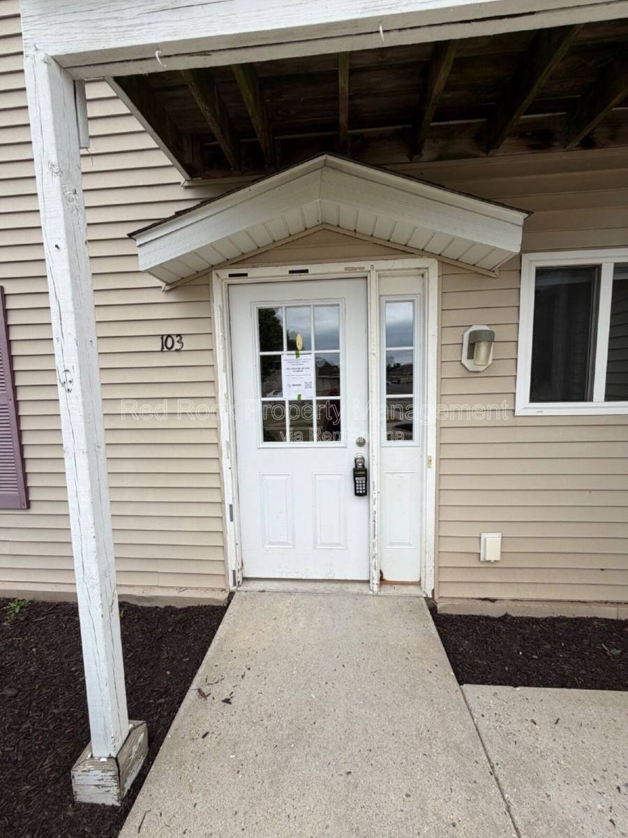 Apartment for rent at 1931 Dupont Dr #103, Janesville, WI 53546