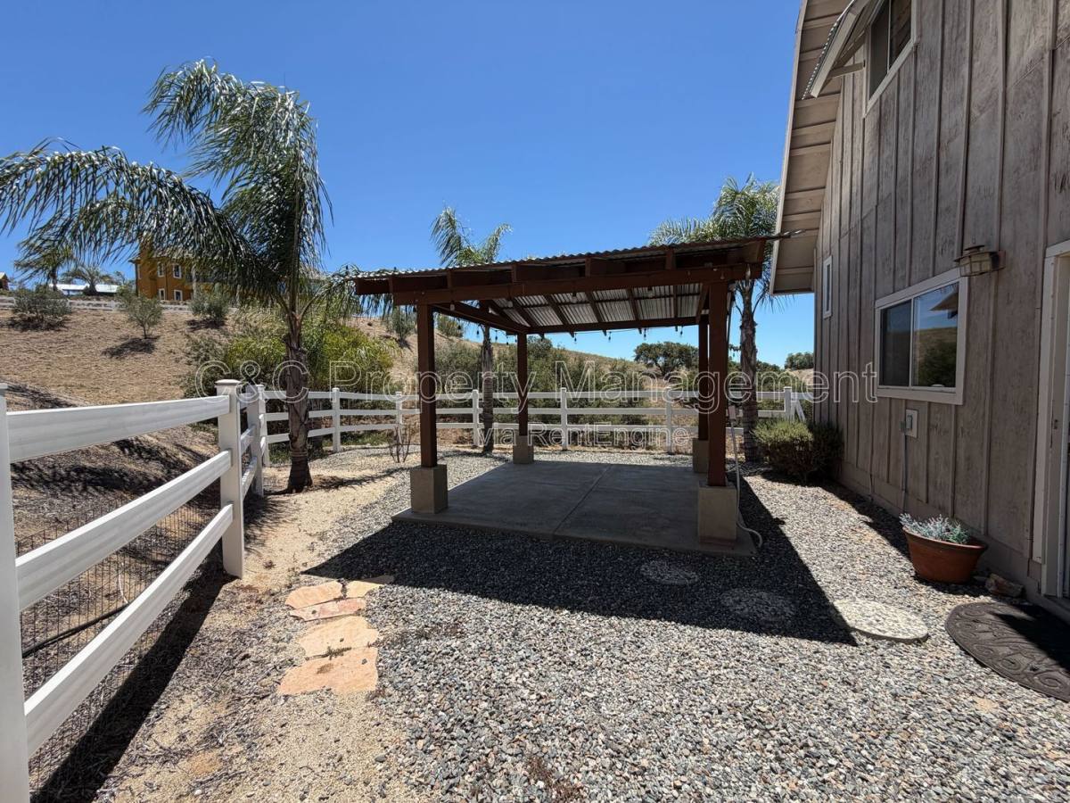 Townhouse for rent at 38101 Via Lobato, Temecula, CA 92592