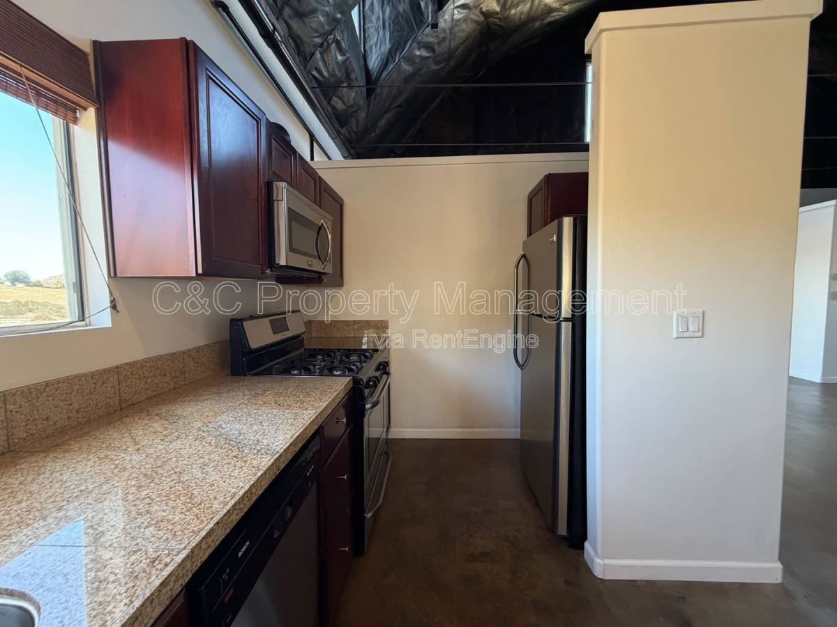 Townhouse for rent at 38101 Via Lobato, Temecula, CA 92592