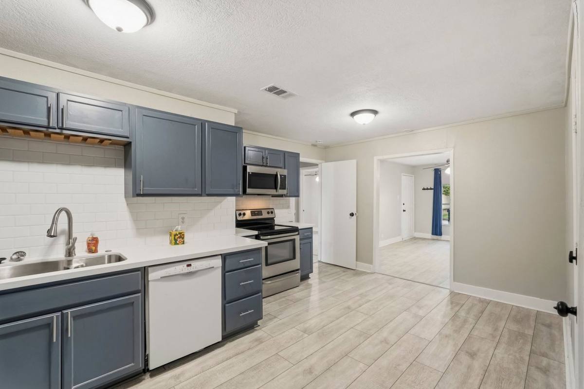 House for rent at 406 Gresham St, Baytown, TX 77520