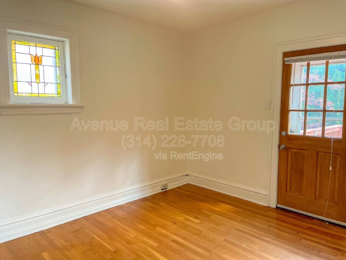 House for rent at 9006 Madge Ave, Saint Louis, MO 63144