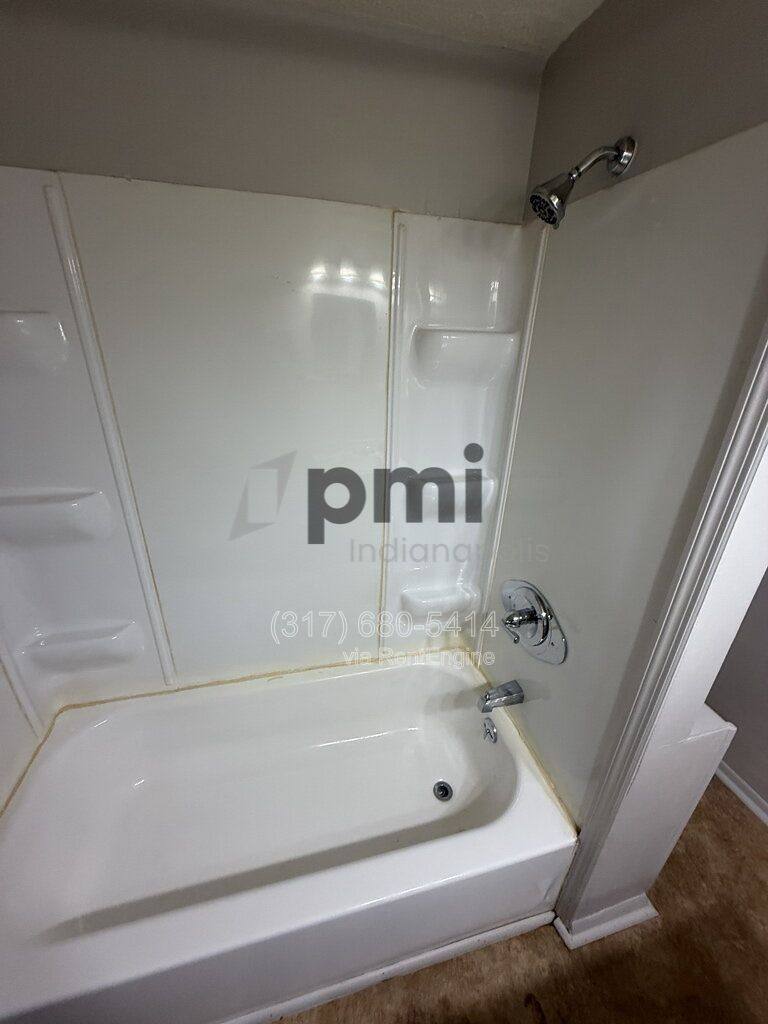 Apartment for rent at 1311 E 11th St #4, Muncie, IN 47302