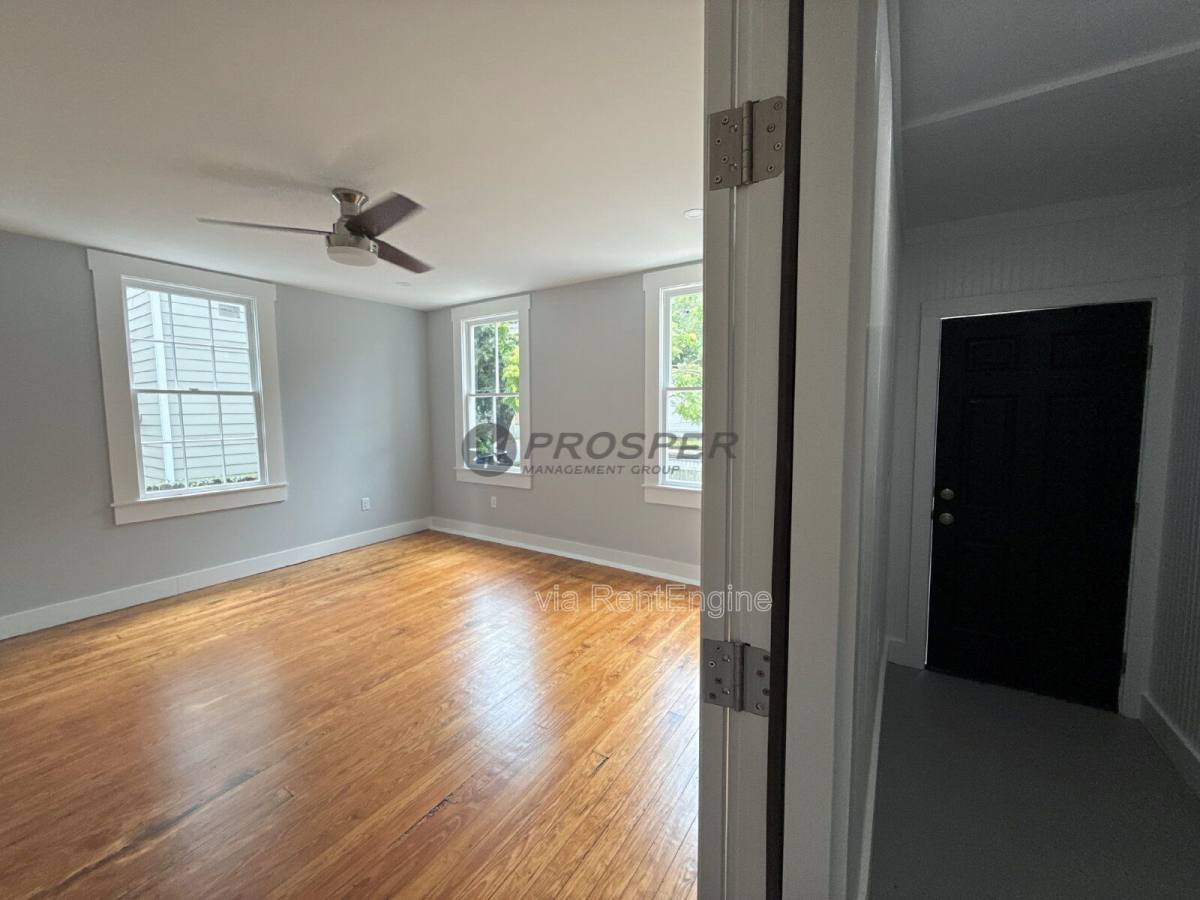 Apartment for rent at 250 Rutledge Ave #A, Charleston, SC 29403
