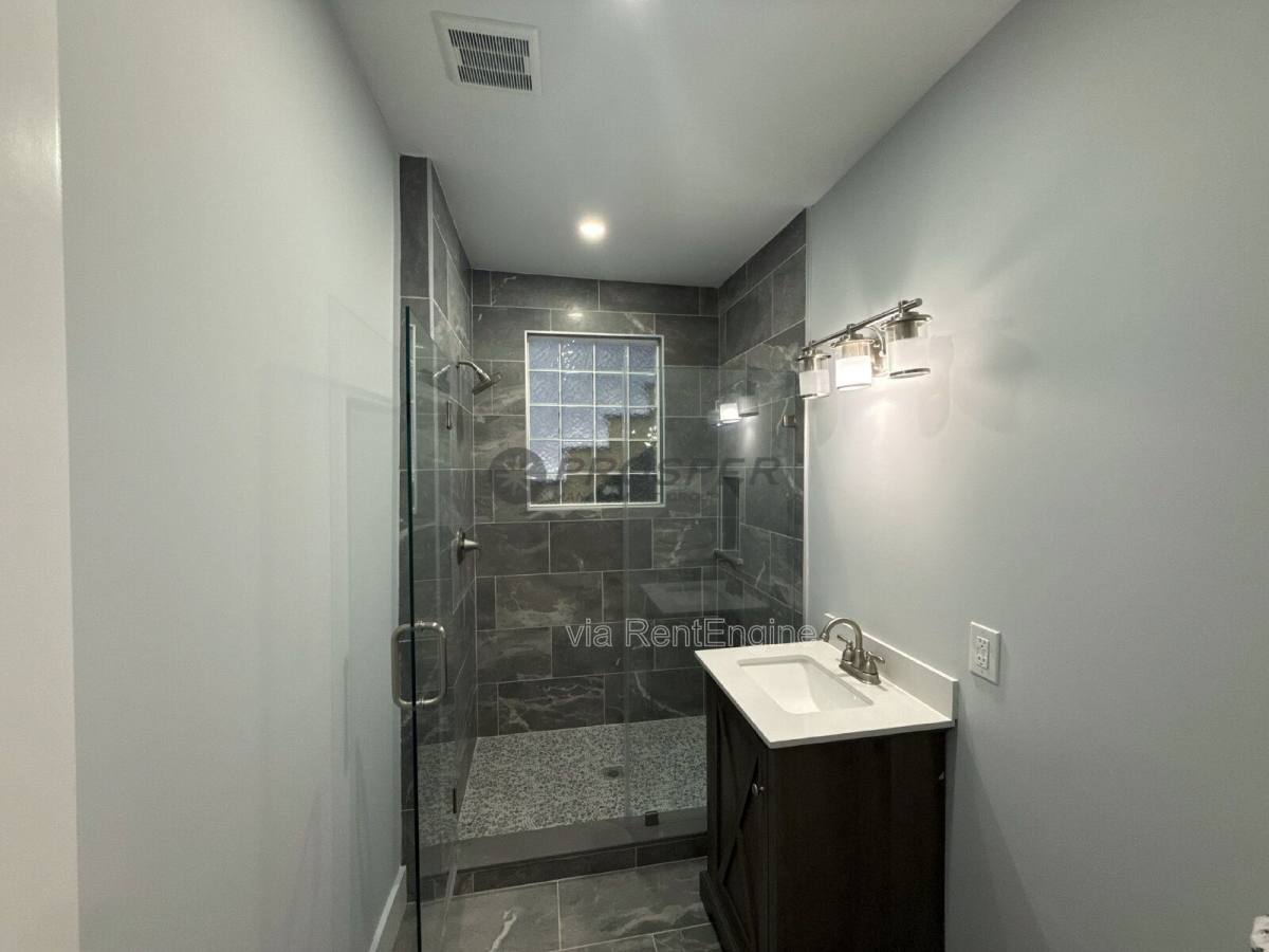 Apartment for rent at 250 Rutledge Ave #A, Charleston, SC 29403