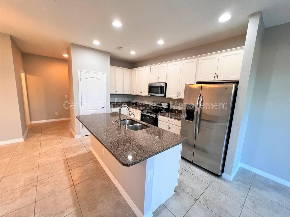 Townhouse for rent at 1123 Palma Verde Place, Apopka, FL 32712