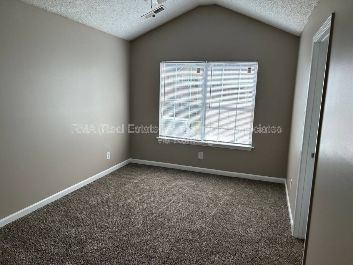 House for rent at 1840 Carrington Dr, Griffin, GA 30224