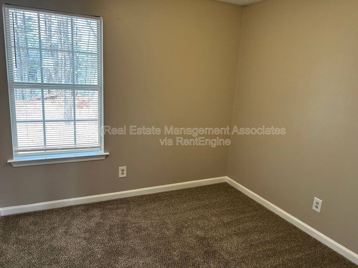 House for rent at 1840 Carrington Dr, Griffin, GA 30224