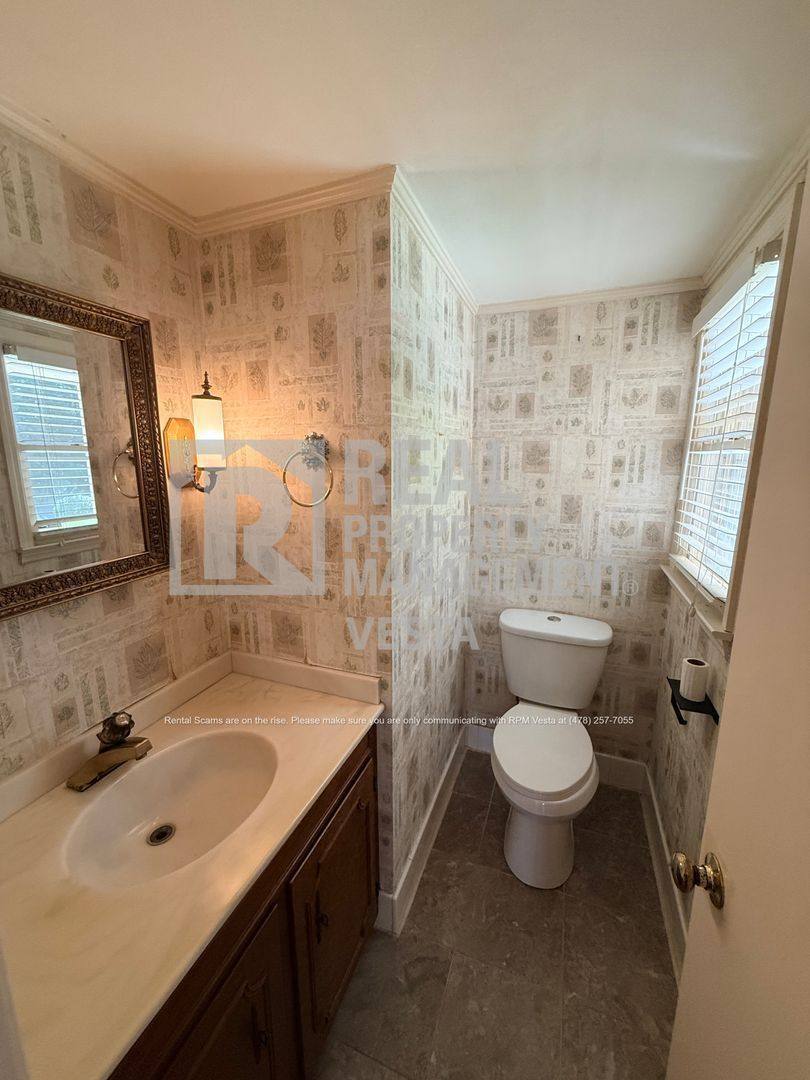 House for rent at 1933 Deerwood Place, Macon, GA 31211