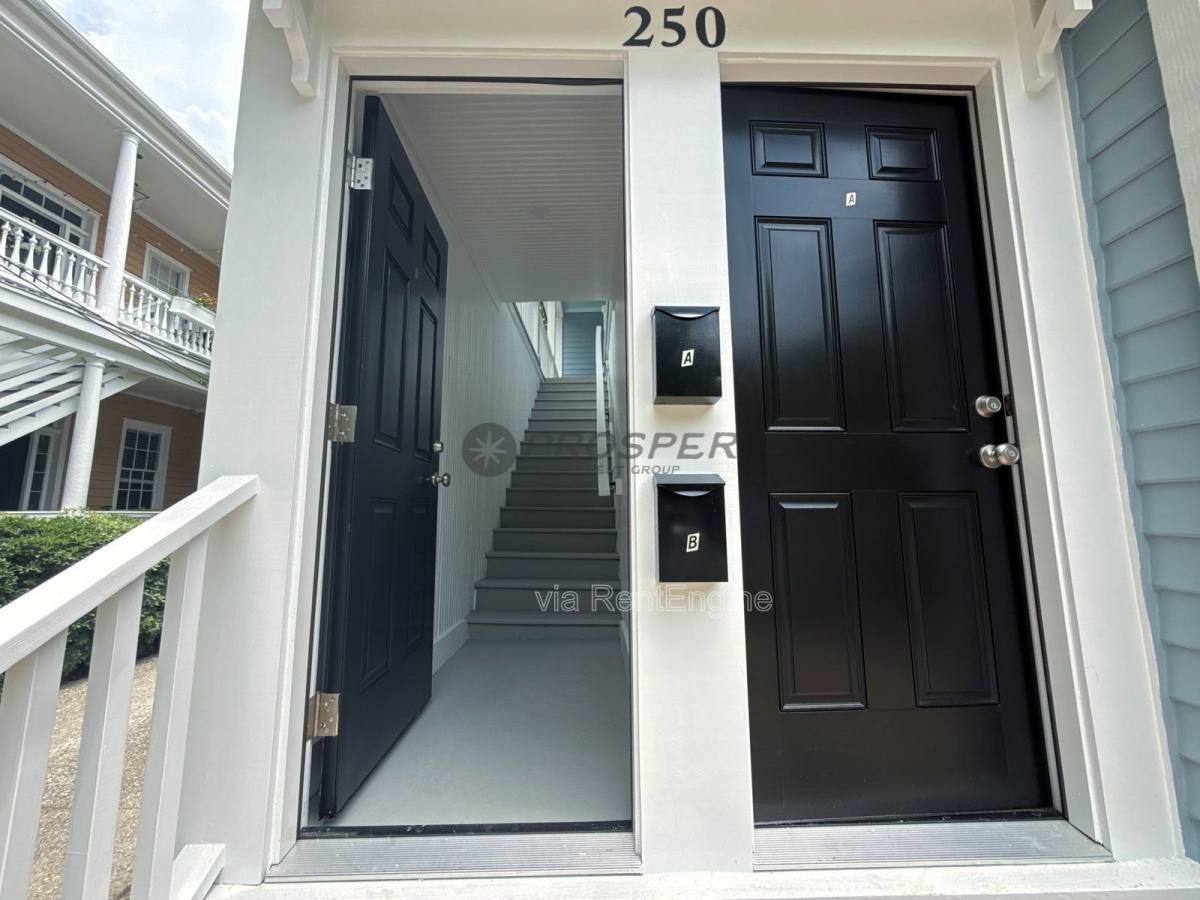 Apartment for rent at 250 Rutledge Ave #B, Charleston, SC 29403