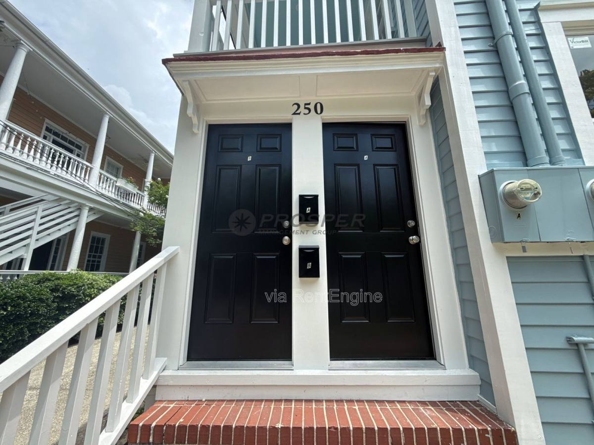 Apartment for rent at 250 Rutledge Ave #B, Charleston, SC 29403