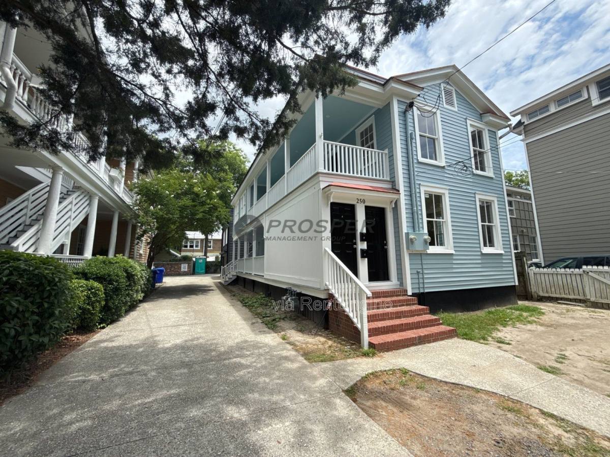 Apartment for rent at 250 Rutledge Ave #B, Charleston, SC 29403