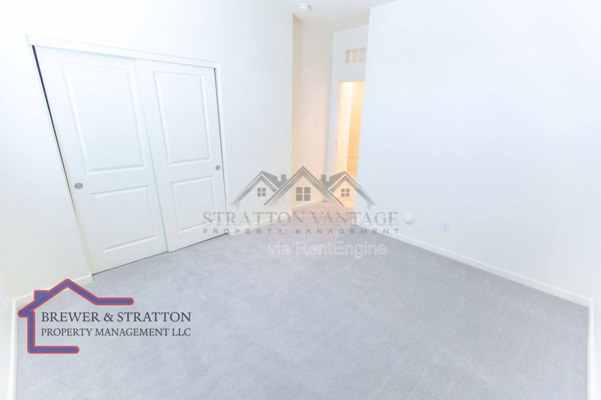 House for rent at 12660 W State Court, Glendale, AZ 85307