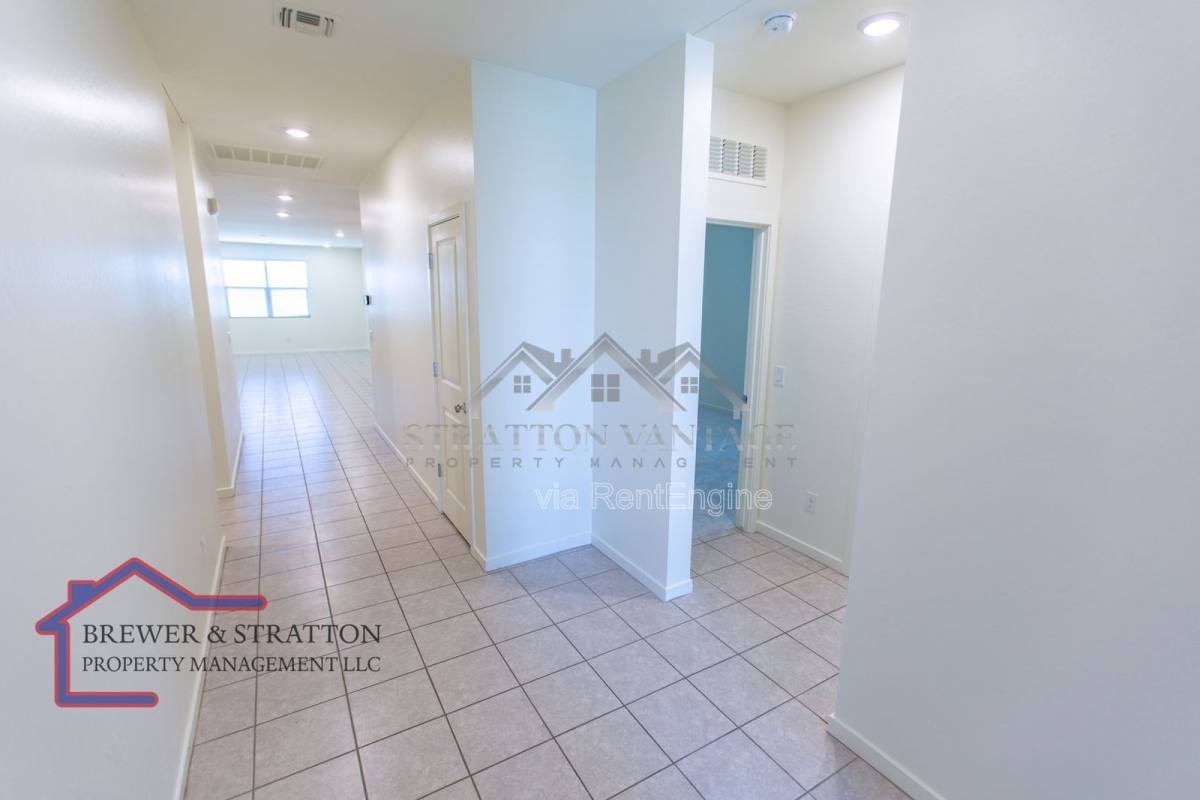 House for rent at 12660 W State Court, Glendale, AZ 85307