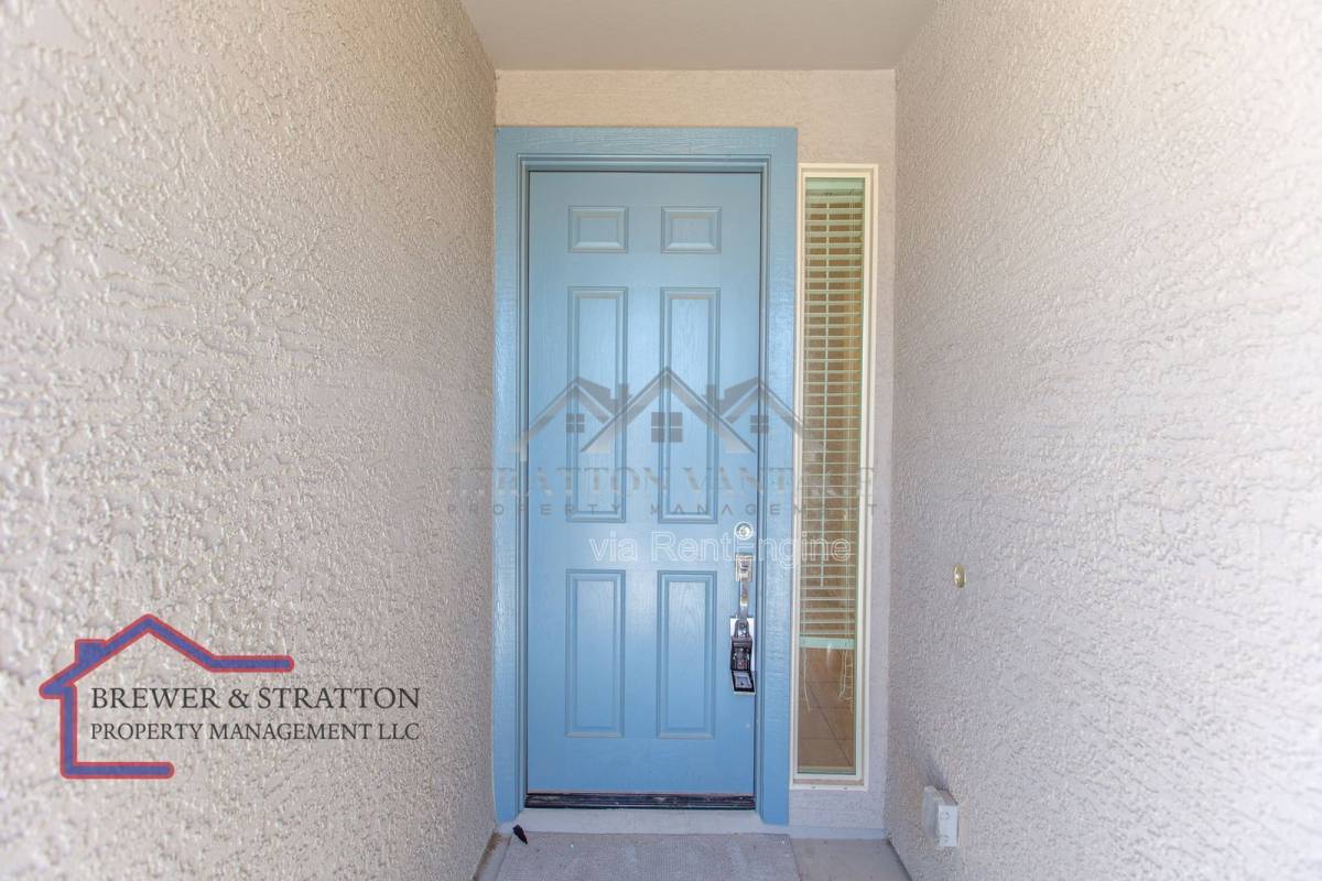 House for rent at 12660 W State Court, Glendale, AZ 85307