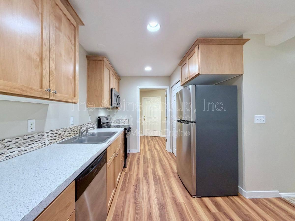 Townhouse for rent at 3986 SW Pinewood Way, Beaverton, OR 97078