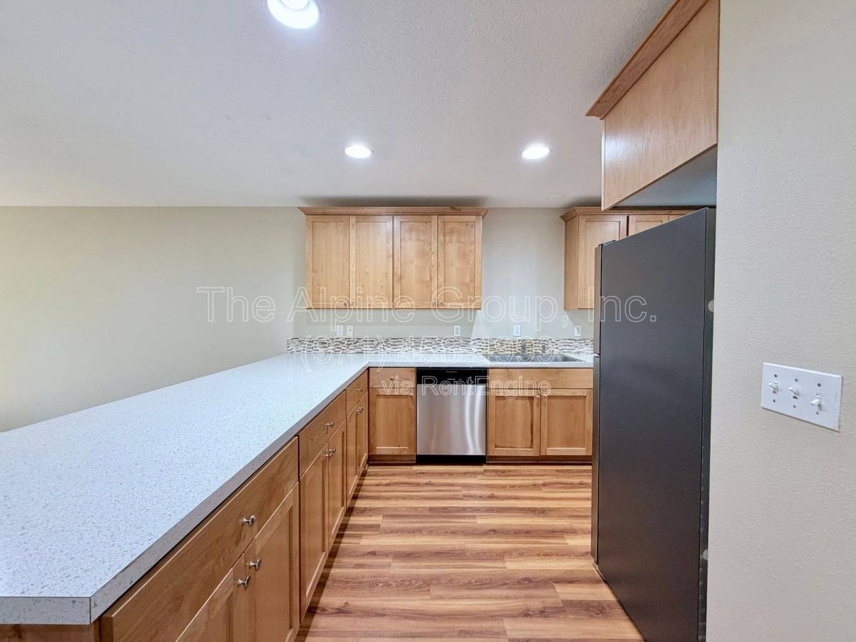 Townhouse for rent at 3986 SW Pinewood Way, Beaverton, OR 97078