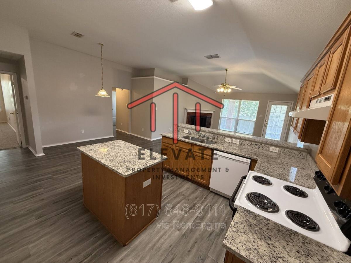 House for rent at 10524 Aransas Dr, Fort Worth, TX 76131