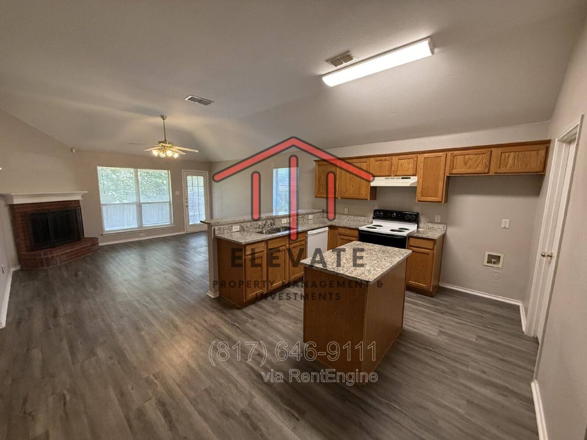 House for rent at 10524 Aransas Dr, Fort Worth, TX 76131