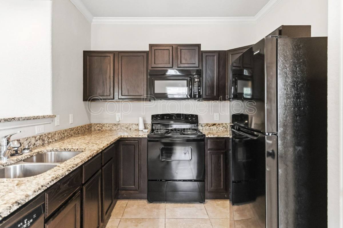 Apartment for rent at 7105 Micayla Cove #104, San Antonio, TX 78244