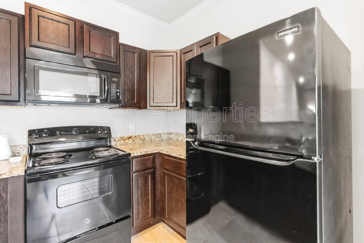 Apartment for rent at 7105 Micayla Cove #104, San Antonio, TX 78244