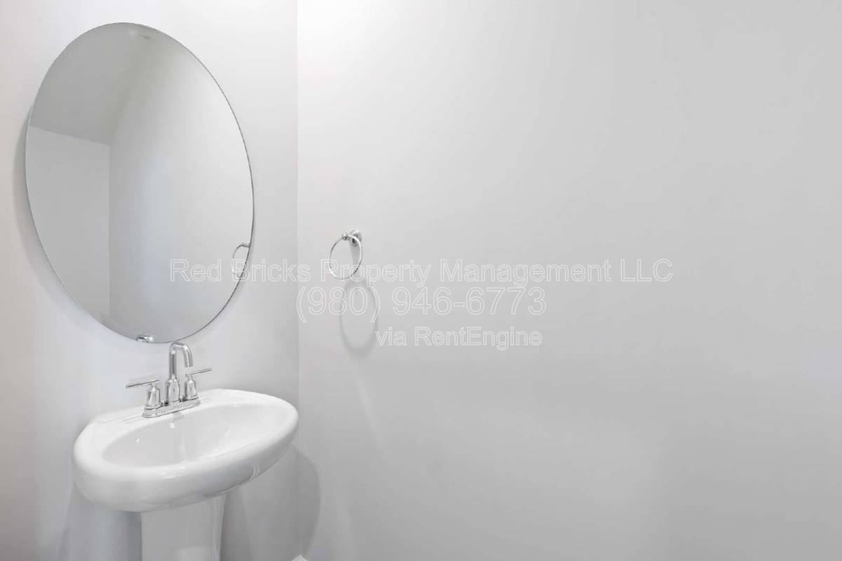 Townhouse for rent at 5543 Worrell Way, Kannapolis, NC 28081