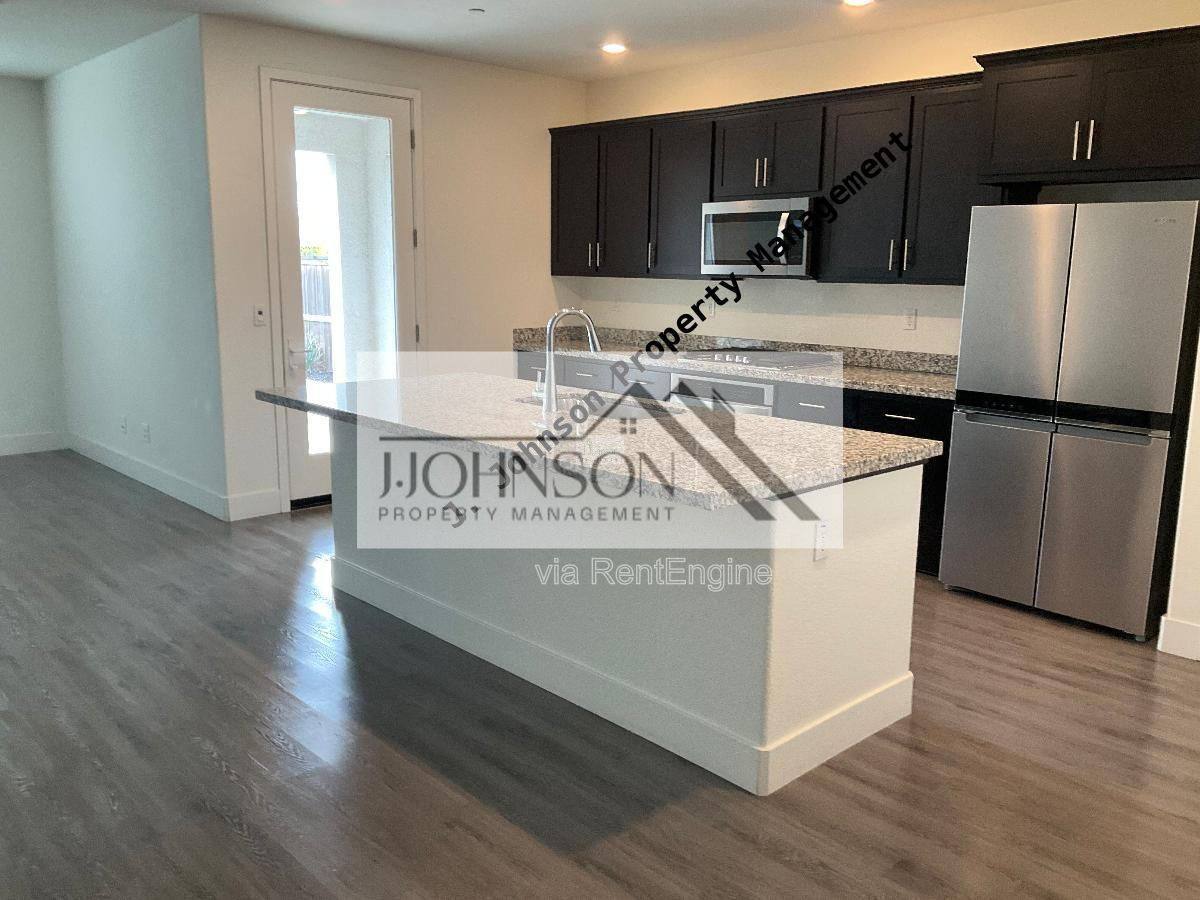 House for rent at 994 Osprey Dr, Lathrop, CA 95330