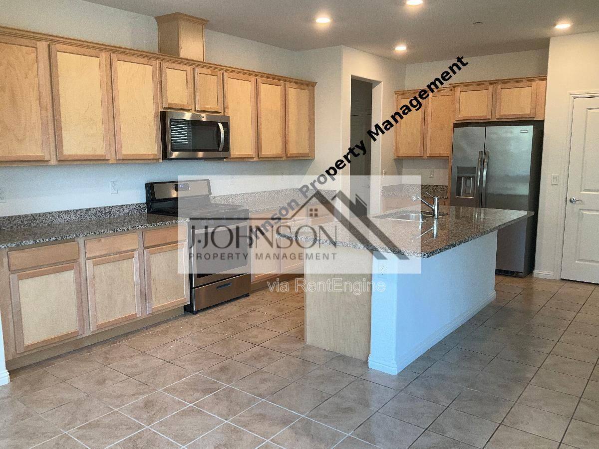 House for rent at 2717 Rabbit Hollow Dr, Lathrop, CA 95330