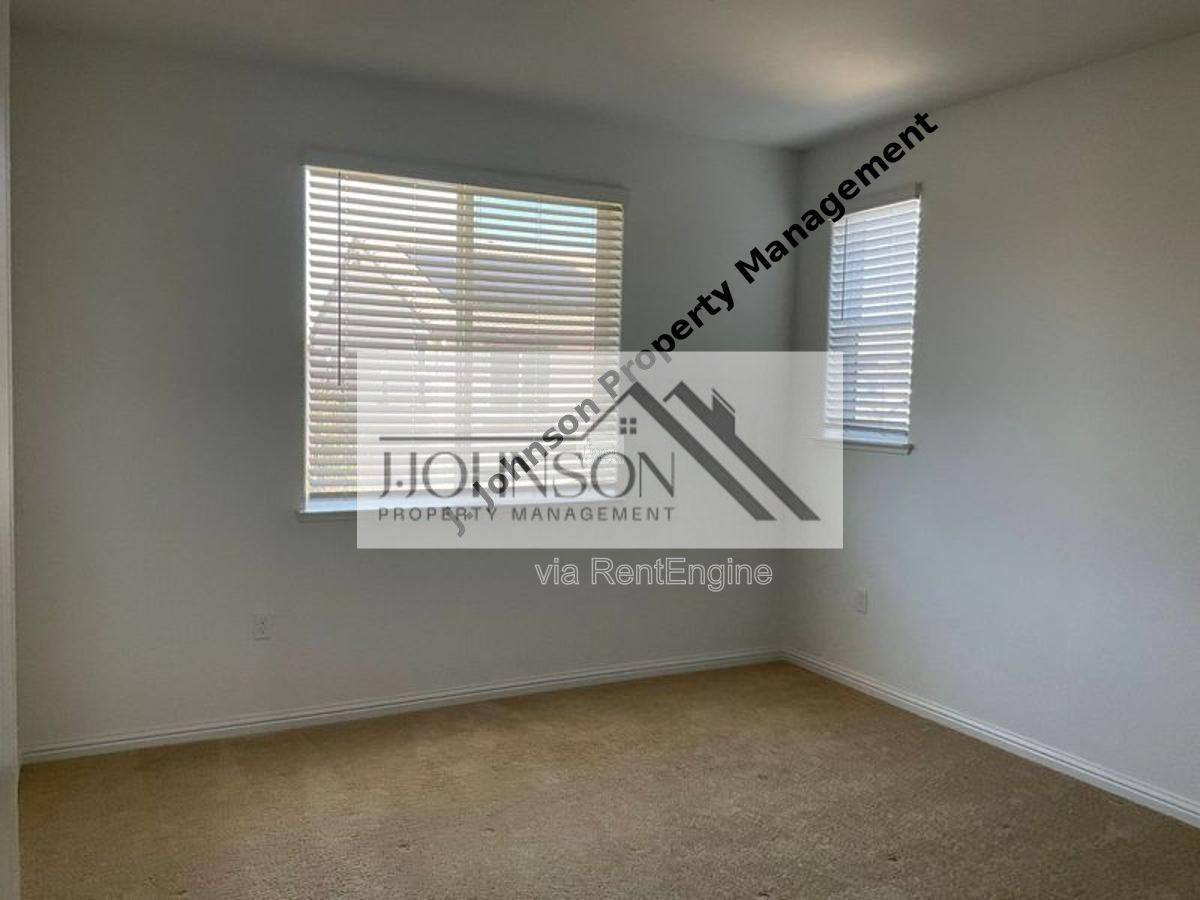 House for rent at 2717 Rabbit Hollow Dr, Lathrop, CA 95330