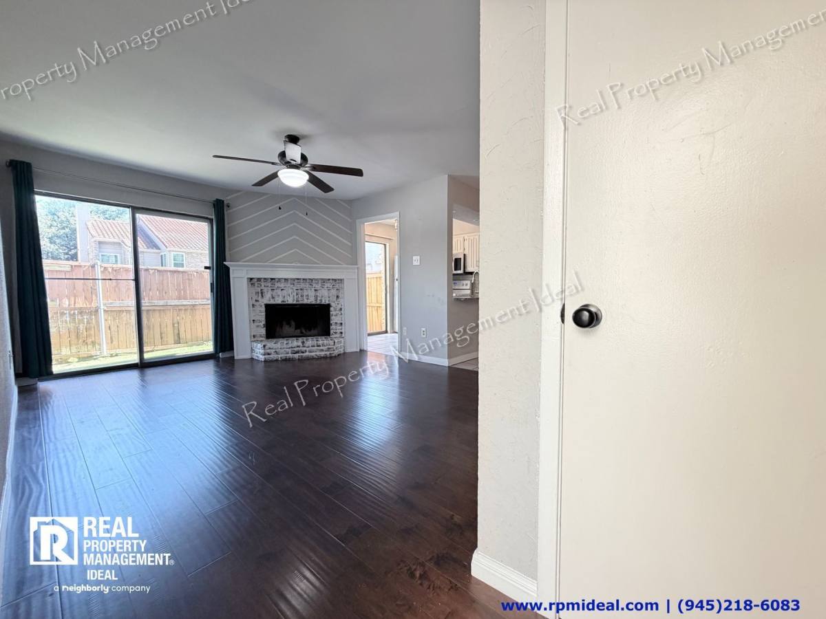 Apartment for rent at 835 Dublin Dr #835C, Richardson, TX 75080