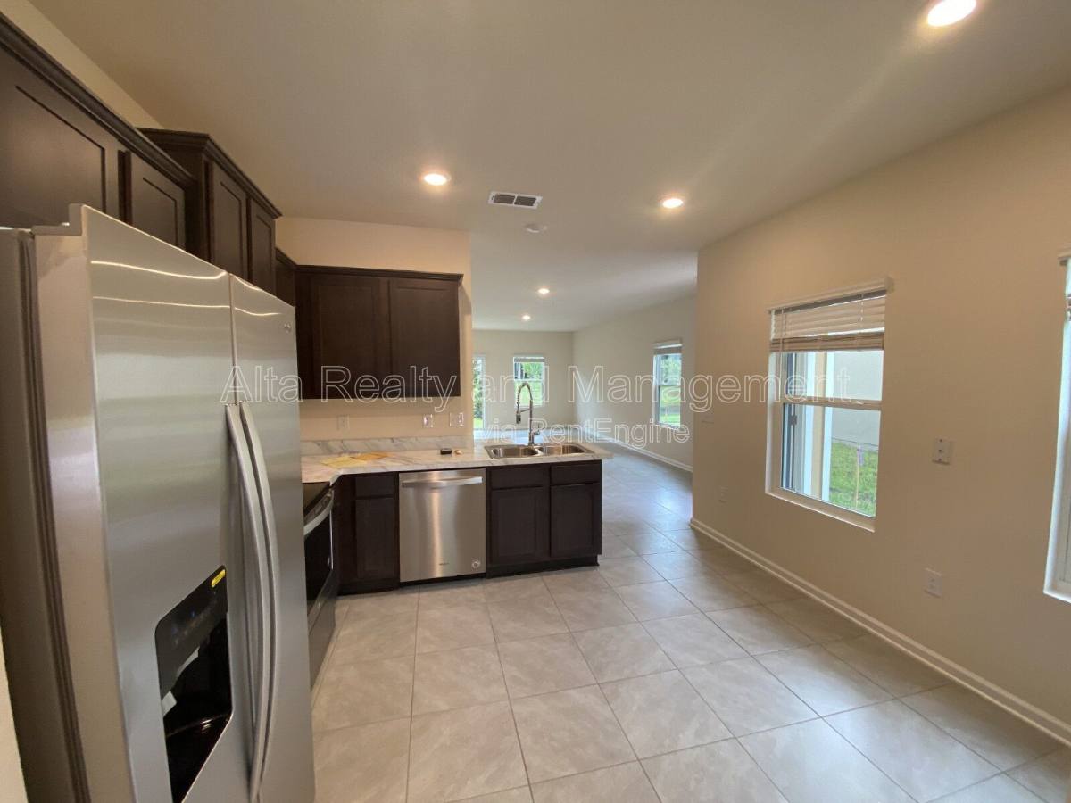 Townhouse for rent at 7759 Legacy Trail, Jacksonville, FL 32256
