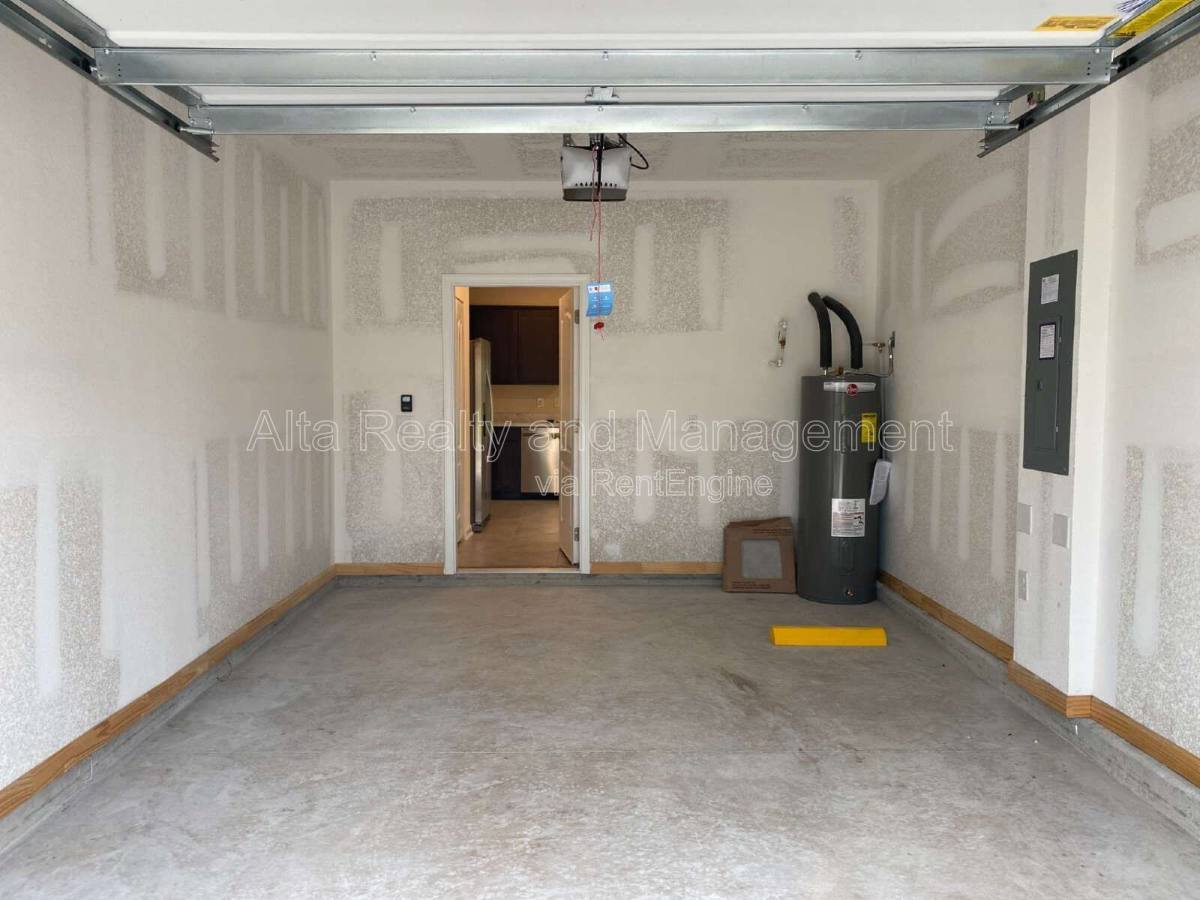 Townhouse for rent at 7759 Legacy Trail, Jacksonville, FL 32256