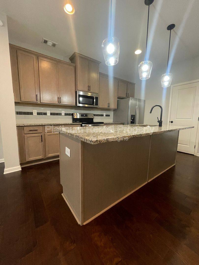 Townhouse for rent at 841 Ambient Way, Atlanta, GA 30331
