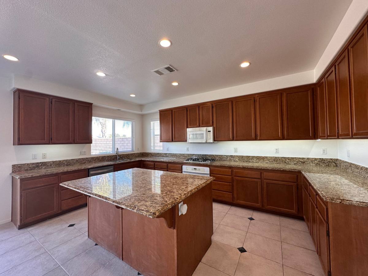 House for rent at 23424 Caliente Springs, Murrieta, CA 92563