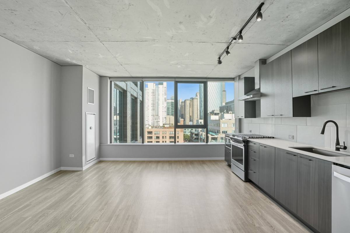 Apartment for rent at 36 N Sangamon St, Chicago, IL 60607